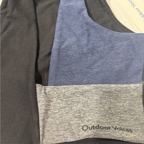 Outdoor Voices Black/Navy/Graphite Venus Crop Tank Top XS - Picture 3 of 6
